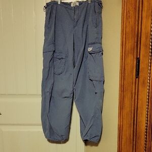 BDG Jeans Blue Cargo Pants Sz Small. Elastic Waist And Elastic Bottoms. Like New